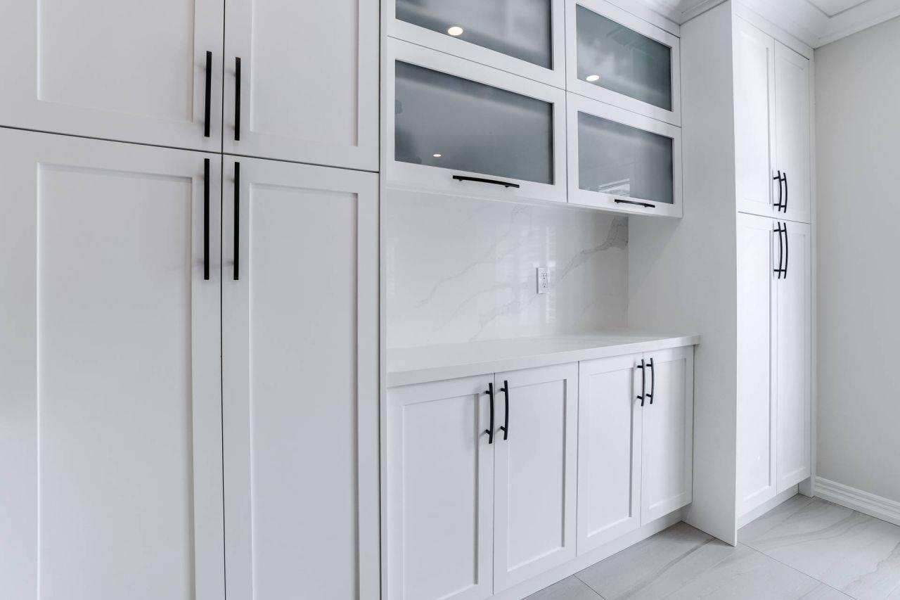 Carlia200901 White Shaker Cabinets – Timeless Minimalist Style