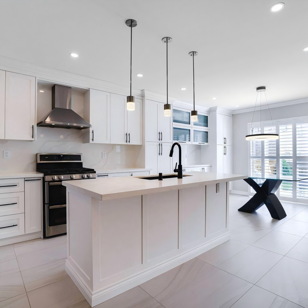 Carlia200901 White Shaker Cabinets – Timeless Minimalist Style