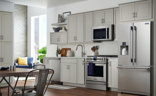 Denco27 Classic American Custom Kitchen Cabinets – Light Grey Raised Panel for a Warm, Timeless Kitchen